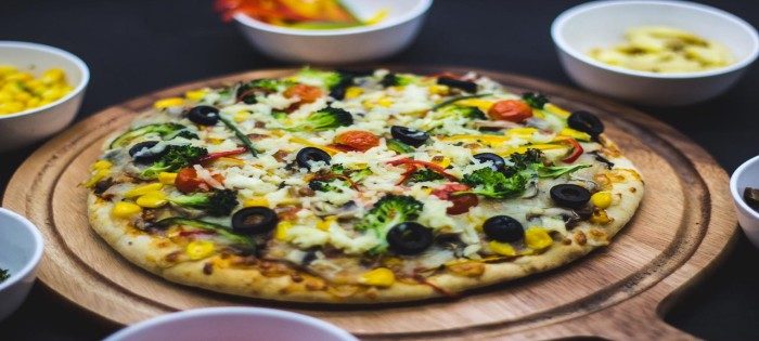 food discount, pizza places near me